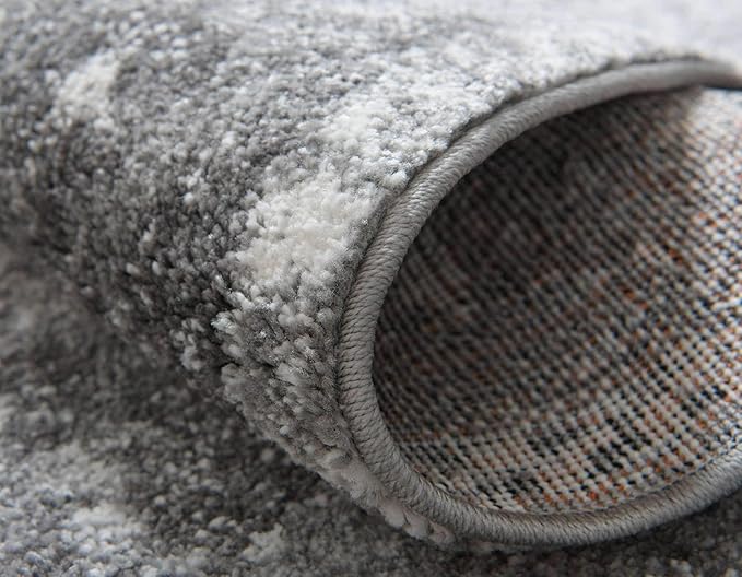 Unique Loom Rosso Collection Vintage, Traditional, Bohemian, Geometric, Distressed, Southwestern Area Rug, 3' 3" x 3' 3", Gray/Ivory