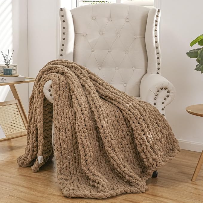 WESHIONGOO Chunky Knit Blanket Throw 50"×60" Knitted Throw Blankets for Couch Bed Fluffy Soft Blanket with Jumbo Chenille Yarn Thick 100% Handmade (Brown)