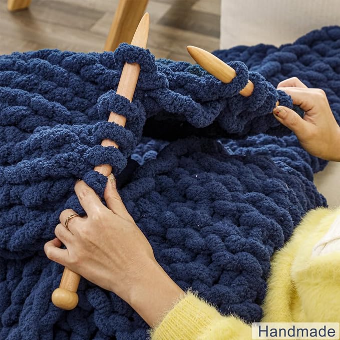 WESHIONGOO Chunky Knit Blanket Throw 50"×60" Knitted Throw Blankets for Couch Bed Fluffy Soft Blanket with Jumbo Chenille Yarn Thick 100% Handmade (Navy Blue)