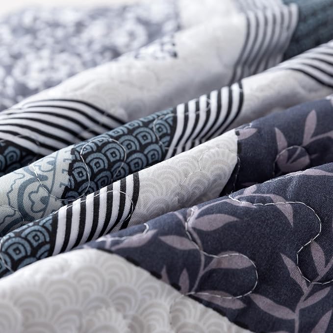 NEWLAKE Quilt Bedspread Sets - Bohemian Farmhouse Pattern Reversible Coverlet Set, Queen Size