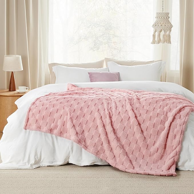 Bedsure GentleSoft Twin Blanket for Bed Blush Pink - Super Soft Cozy Blankets for Women Men Girls, Cute Fuzzy Fleece Throws for Bedroom Couch, 60x80 Inches
