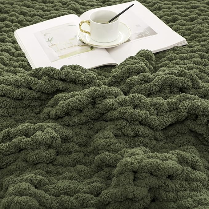 WESHIONGOO Chunky Knit Blanket Throw 40"×40" Knitted Throw Blankets for Couch Bed Fluffy Soft Blanket with Jumbo Chenille Yarn Thick 100% Handmade (Olive Green)
