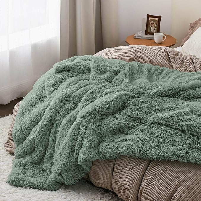 Bedsure GentleSoft Fluffy Sage Green King Size Blanket for Bed, Thick Soft Sherpa Faux Fur Fleece Bedding Fuzzy Plush Winter Warm Heavy Big Large King Blanket, Cozy Green Gifts for Men Women, 108x90