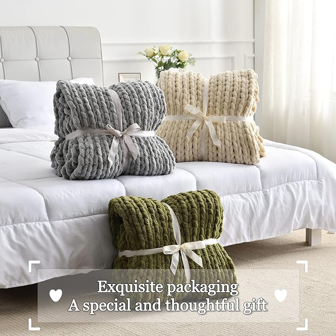 Maetoow Tighter Version Chenille Chunky Knit Blanket Throw (50×60 Inch), Handmade Warm & Cozy Blanket Couch, Bed, Home Decor, Soft Fleece Banket, Boho Thick Blankets and Giant Yarn Throws,Brown