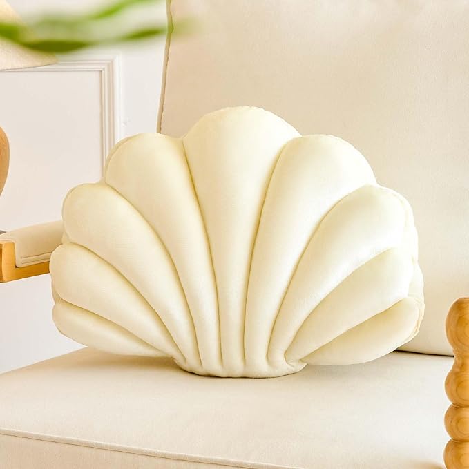 Cream Seashell Throw Pillows, Shell Shaped Throw Pillows, 13 Inch Soft Velvet Home Decorative Pillow Plush Cushion for Bed Couch Living Sofa Room Decor Accent Throw Pillow