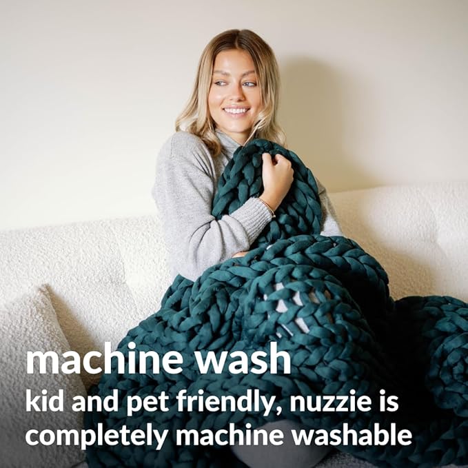 Nuzzie Chunky Knit Weighted Blanket - Breathable, Cooling, Hand Made Knit Throw Blanket for Sleep - Machine Washable, Stylish Decor Design (Forest Green, Queen | 22lbs | 60"x80")