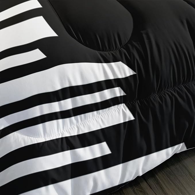 Kawaii Pet Cat Themed Comforter 3Pcs Queen Lover's Kitten Animal Bedding Set for Cat Lover Kid Teen Girl Boy Black White Cat Heart Pattern Quilt Bed Decor with 1 Comforter and 2 Pillowcases