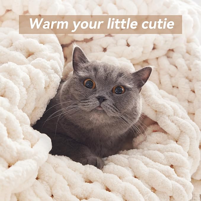 Chunky Knit Throw Blanket, 40''*50'' Knitted Throw Chenille Yarn for Bed Couch, Handmade Cream Crochet Big Thick Blanket, Machine Washable Cute Comfy Blanket for Home Decor