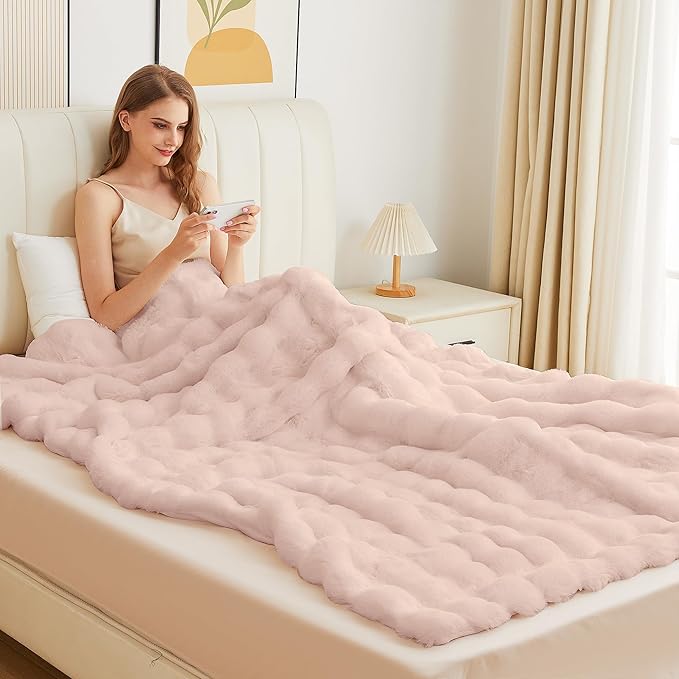 Pink Fluffy Blanket for Couch Living Room Faux Fur 50x60 Fuzzy Throw Blanket for Bed Soft Furry Bed Cozy Comforter Home Decor Gifts 860 GSM