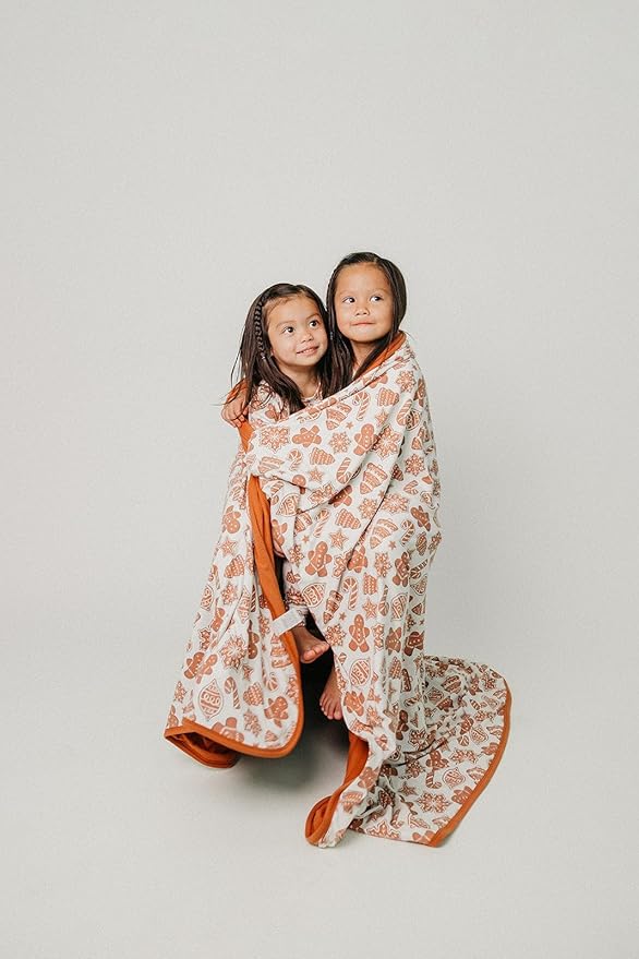 Copper Pearl Jumbo Premium Knit 3 Layer Stretchy Throw Blanket 'Gingerbread'