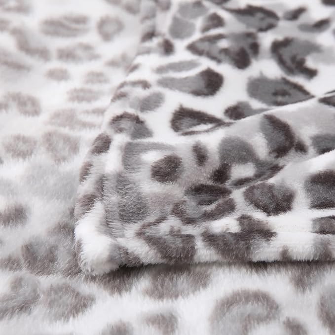 MERRYLIFE Cheetah Throw Blanket for Couch | Soft Decorative Ultra-Plush Colorful| Throw Size Travel Blanket Plush|(50" 60", Snow Leopard)