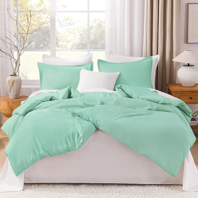 Litanika Comforters Mint Green King Size, 3 Pieces Lightweight Solid Bedding Set & Collections, All Season Fluffy Bed Set (104x90In Comforter & 2 Pillowcases)