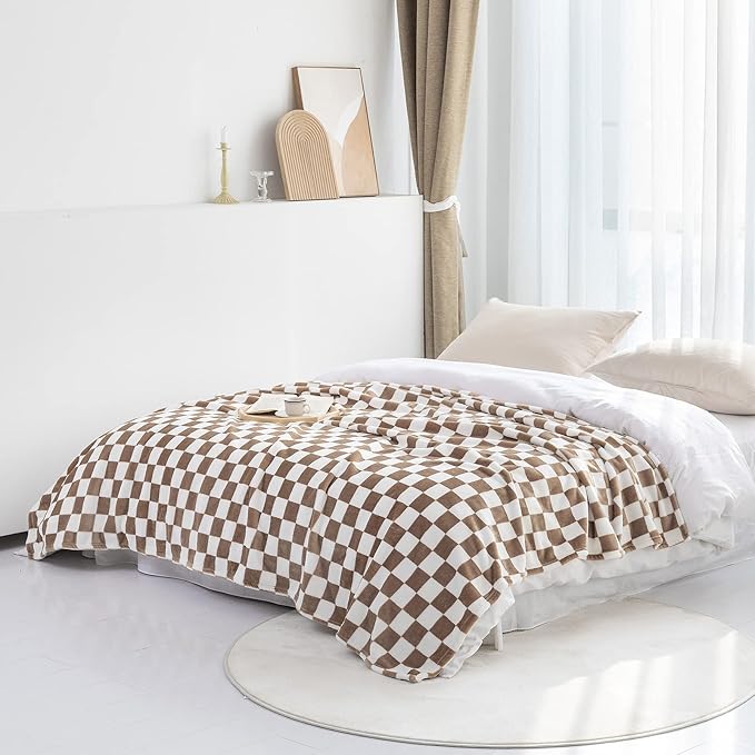 LOMAO Throw Blankets Flannel Blanket with Checkerboard Grid Pattern Soft Throw Blanket for Couch, Bed, Sofa Luxurious Warm and Cozy for All Seasons (Khaki, 90"x90")