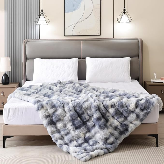 Latepis Faux Fur Fluffy Blanket for Couch, Super Soft Luxury Faux Fur Bubble Plush Thick Warm Cozy Fuzzy Twin Blanket for All Seasons, 60” x 80”, Tie-dye Blue, 860GSM