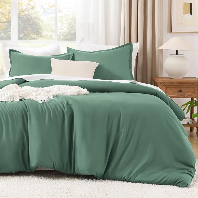 Litanika Comforters Queen Size Haze Green, 3 Pieces Lightweight Solid Bedding Set & Collections, All Season Fluffy Bed Set (90x90 Inches Comforter & 2 Pillowcases)