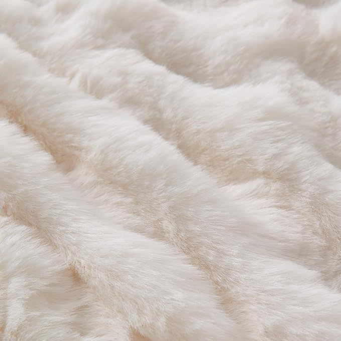 Lotus Karen Queen Size Faux Fur Blanket - Cream White Big Bubble Rabbit Fluff, 90x90 Inches