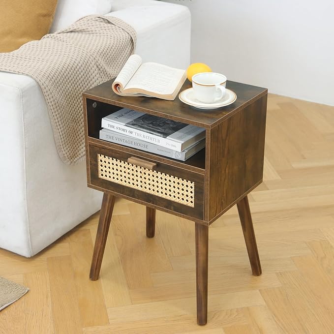 MaxSmeo Small Nightstand with Charging Station, Rattan Side Table Mid Century Modern Bedside Table for Bedroom, Living Room and Small Spaces, Solid Wood Legs (Rustic Brown)