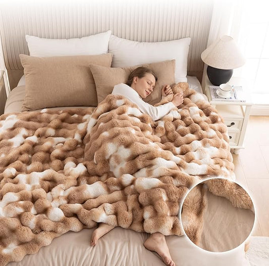 Cozy Faux Fur Throw Blanket for Bed-Warm Fuzzy Throw Blanket, Soft Plush Thick Bubble Blankets for Bedroom and Living Room, Furry Luxury Blanket, 90 x 90, Tie-Dye Brown