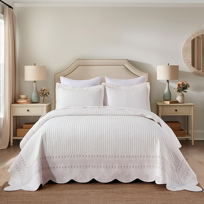 MarCielo 100% Cotton Quilt Set White Lightweight Bedspread with Scalloped Edge, Farmhouse Vintage Bedding, All Season Use(TC Off-White,King (114"x102"))