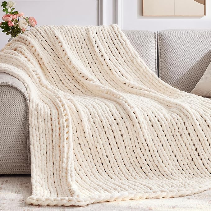 Chunky Knit Throw Blanket, 30''*40'' Knitted Throw Chenille Yarn for Bed Couch, Handmade Cream Crochet Big Thick Blanket, Machine Washable Cute Comfy Blanket for Home Decor