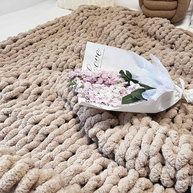 Chunky Knit Blanket Throw 48"x71", Chenille Throw Blankets, Handmade Warm & Cozy Blanket Couch Bed Home Decor, Soft Breathable Fleece Banket, Christmas for Couch Bed Sofa Best Gift (Tan)