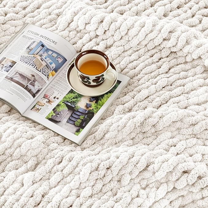 Ultra Soft Chunky Knit Blanket Throw -40x50 Hand Knitted Warm Chenille Throw Blanket, Home Decor Soft Thick Yarn Cable Knit Blanket Breathable Fleece Banket Christmas for Couch Bed Sofa Best GIF