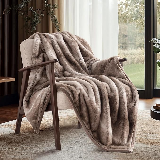 Ultra Soft Luxury Fluffy Mink Faux Fur Throw Blanket, Thick Warm Fall Winter Blankets for Bed, Couch, Cozy Plush Reversible Blanket for Chair, Sofa (Ombré Hazel Brown, 60"x80")