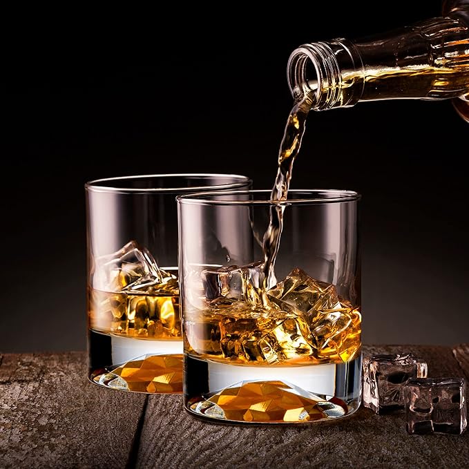 Whiskey Decanter Glasses Gift Set - 4 Whiskey Glasses - Airtight Stopper for Wine, Bourbon, Brandy, Juice, Water - Decanter Sets For Men Christmas Gifts for Dad Boyfriend Husband Him - Bezrat