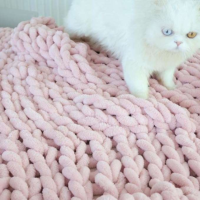Maetoow 30X40 Inch Chenille Chunky Knit Blanket Throw, Handmade Warm & Cozy Blanket Couch, Bed, Home Decor, Soft Breathable Fleece Banket, Christmas Thick and Giant Yarn Throws, Light Pink