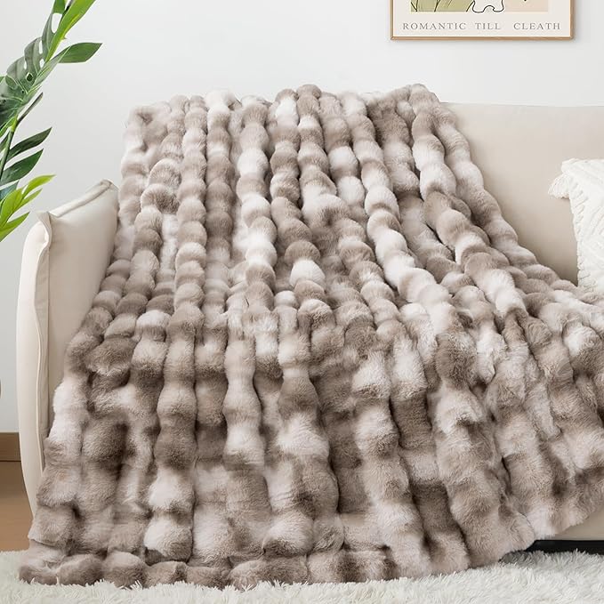 Touchat Luxury 1000GSM Faux Rabbit Fur Throw Blanket, Super Heavy Warm Cozy Grey Blankets for Couch Bed Sofa, Ruched Plush Fuzzy Elegant Soft Reversible Mink Blanket for Living Room Bedroom