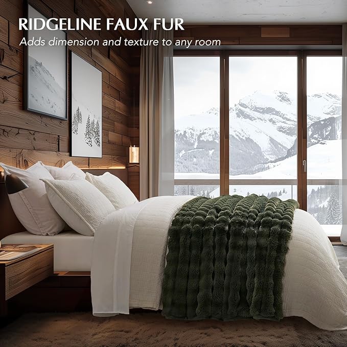 EVERGRACE Ultra Soft Luxury Fluffy Ridgeline Faux Rabbit Fur Throw Blanket, Thick Warm Bubble Throw for Bed, Cozy Plush Reversible Blankets for Couch, Chair, Sofa, Green, 60x80 Inches, 870 GSM