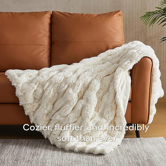 JELLYMONI Faux Fur Throw Blanket, White Fuzzy Cozy Plush Bubble Bed Blanket, Thick and Warm (50" X 60")