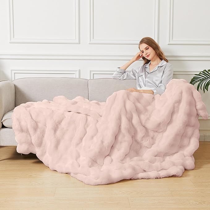 Pink Faux Fuzzy Fur King Size Throw Blanket 90x108 Cozy Furry Throw Rabbit Fur Blanket for Bed Soft Fluffy Blanket King for Living Room Bedroom Home Gifts 1000 GSM