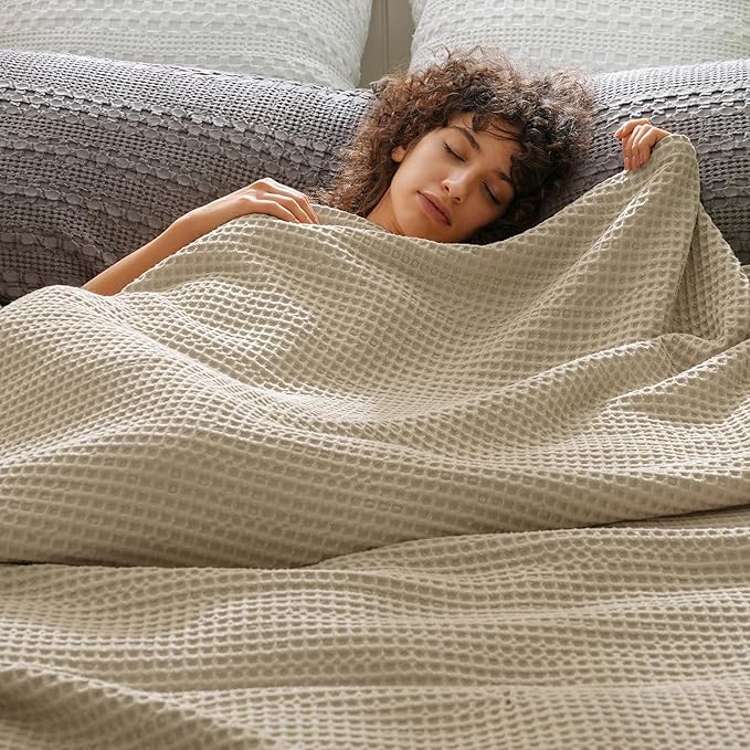 PHF Ultra Soft Waffle Weave Blanket Twin Size 66"x 90"- Washed Lightweight Breathable Cozy Woven Blanket for Bed - Aesthetic Decor for Couch Bedding Sofa Home Car - Khaki