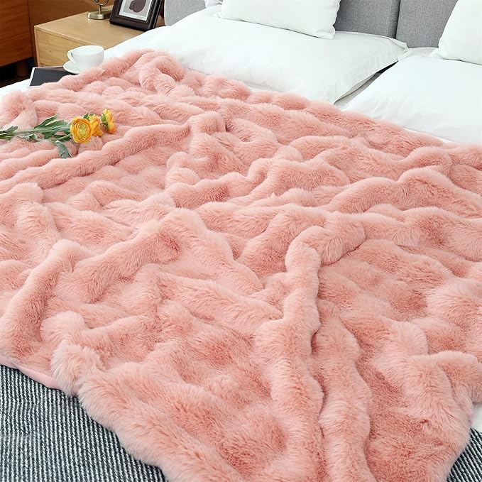 RYNGHIPY Faux Fur Blanket for Couch Fluffy Warm Throw Blanket for Sofa Bed Soft Plush Thick Bubble Blanket (Blush, 63''x79'')