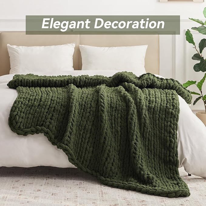 Chunky Knit Throw Blanket, 40''*50'' Knitted Throw Chenille Yarn for Bed Couch, Handmade Green Crochet Big Thick Blanket, Machine Washable Cute Comfy Blanket for Home Decor