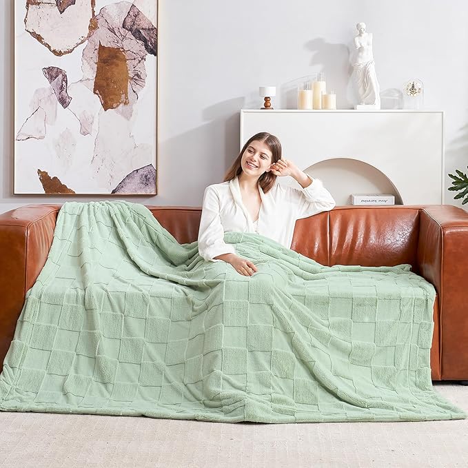 Cozy Bliss Checkered White Faux Rabbit Fur Throw Blanket, Soft Fuzzy Fluffy Minky Cream Furry Blankets for Couch, Bed (Sage Green, Queen(90" x 90")