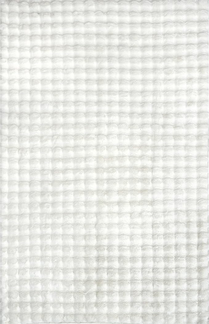 nuLOOM 7'6' x 9'6' Cozy Plush Area Rug, Machine Washable, Non-Slip, Soft Fluffy Shag Carpet for Living Room Bedroom Kids Room Nursery Home Decor, Jeni White