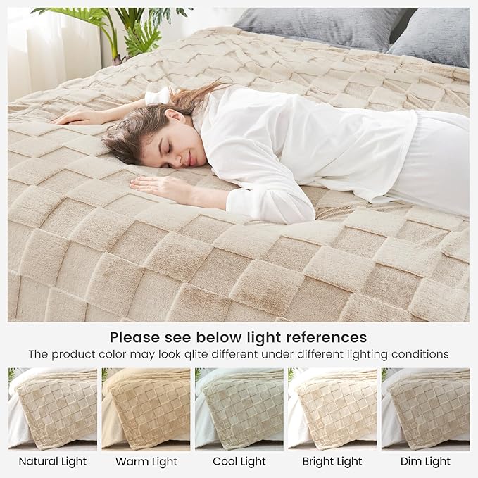 Cozy Bliss Checkered White Faux Rabbit Fur Throw Blanket, Soft Fuzzy Fluffy Minky Cream Furry Blankets for Couch, Bed (Tan, King(108" x 90")