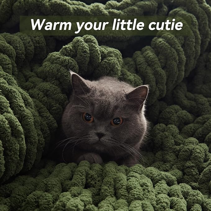 Chunky Knit Throw Blanket, 50''*60'' Knitted Throw Chenille Yarn for Bed Couch, Handmade Green Crochet Big Thick Blanket, Machine Washable Cute Comfy Blanket for Home Decor