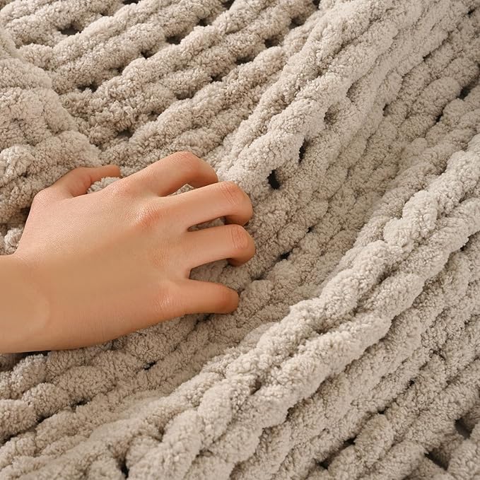 Esterra Chunky Knit Blanket Throw 60"x80", 100% Hand Knitted Chenille Throw Blanket, Cozy Soft Thick Cable Knit Throw Large Rope Knot Crochet Throw Blanket for Sofa Couch Bed, Linen Beige
