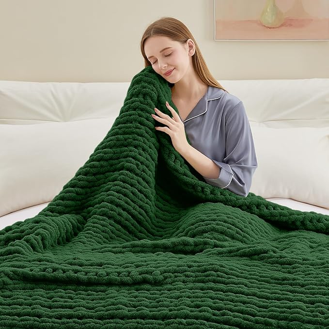 Chunky Knit Throw Blanket, 60''*80'' Knitted Throw Chenille Yarn for Bed Couch, Handmade Grass Green Crochet Big Thick Blanket, Machine Washable Cute Comfy Blanket for Home Decor