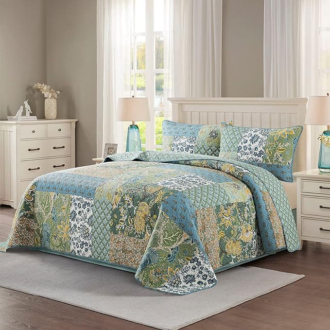 NEWLAKE Cotton Patchwork Bedspread, 3-Piece Bedding Quilt Set with Real Stitched Embroidery, Reversible Matelasse Bed Coverlet Set,Green Farmhouse Garden,Queen Size