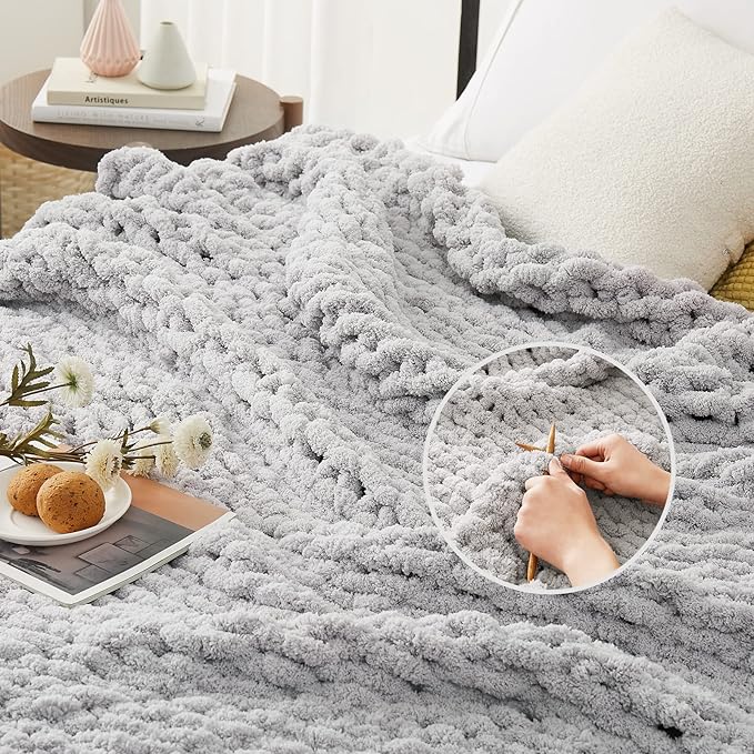 L'AGRATY Chunky Knit Blanket Throw - Soft Chenille Yarn Throw Blanket 40x50： Handmade Thick Cable Knit Crochet Blanke - Large Knit Blanket Chunky Rope Knot Throw Blanket for Couch Sofa Bed Home Decor