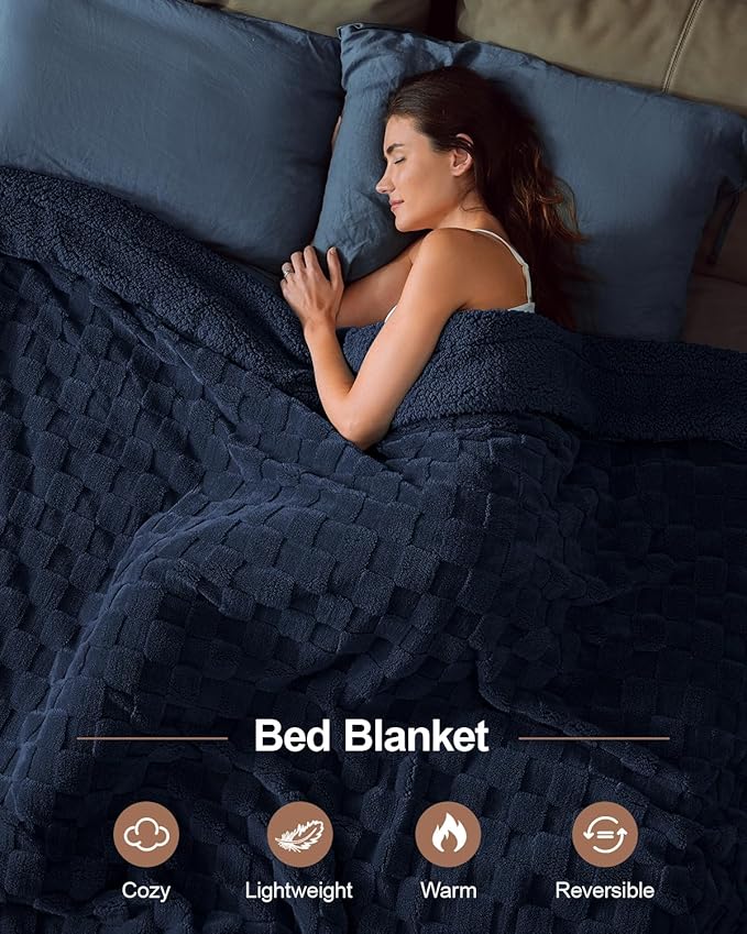 Pawque Super Soft Cozy Throw Blanket King Size for Couch Bed, Fluffy Sherpa Fleece Reversible Thick Warm Fuzzy Blanket for All-Season, 3D Checkered Jacquard Decorative Blankets, Navy Blue, 108"x90"