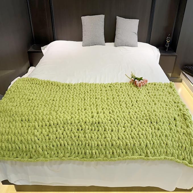 Chunky Knit Blanket Throw 40"×40", Chenille Throw Blankets, Handmade Warm & Cozy Blanket Couch Bed Home Decor, Soft Breathable Fleece Banket, Christmas for Couch Bed Sofa Best Gift (Green)