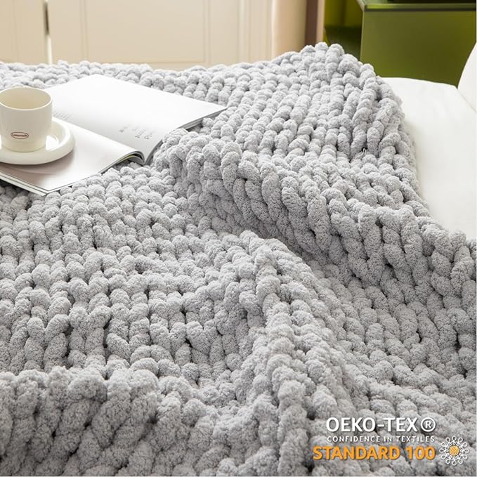 WESHIONGOO Chunky Knit Blanket Throw 50"×60" Knitted Throw Blankets for Couch Bed Fluffy Soft Blanket with Jumbo Chenille Yarn Thick 100% Handmade (Lingt Grey)