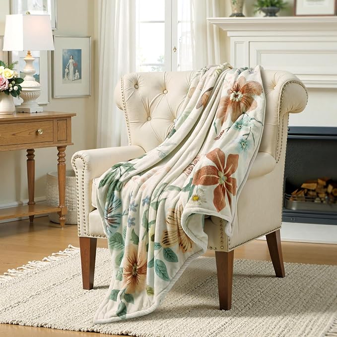 Lahome Floral Beige Soft Throw Blanket for Bed，Spring Botanical Aesthetic Blankets for Women Cute, Thick Warm Cozy Throws for Girls Sofa Chair Home Decor, Beige 50''x60''