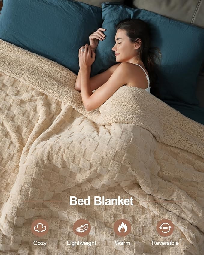 Pawque Super Soft Cozy Throw Blanket King Size for Couch Bed, Fluffy Sherpa Fleece Reversible Thick Warm Fuzzy Blanket for All-Season, 3D Checkered Jacquard Decorative Blankets, Khaki, 108"x90"