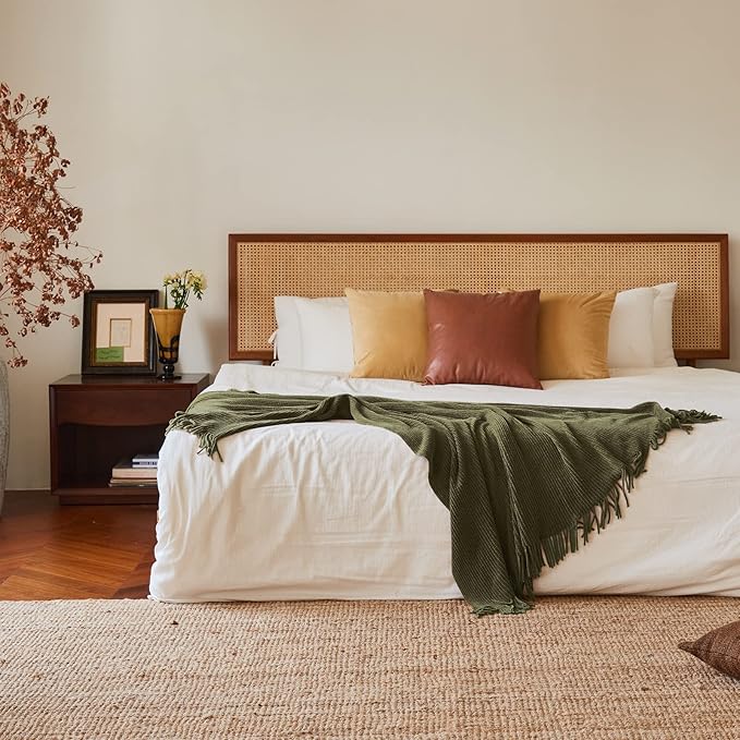 lifein Throw Blanket for Couch, Soft Green Boho Decor Bed Throw,Cozy Knitted Chenille Farmhouse Lightweight Throw for Spring(Olive Green,60 * 80")